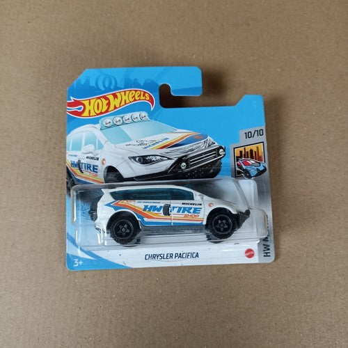 2021 Hot Wheels HW Metro Chrysler Pacifica #165 Treasure Hunt Short Card