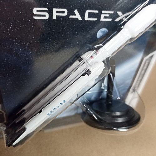 2024 Matchbox Sky Busters - SpaceX Falcon Heavy - Space X