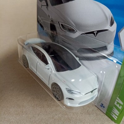 Hot Wheels 2025 Tesla Model S Plaid White Short Card