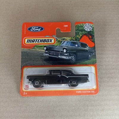 2022 Matchbox Ford Custom 300 Schwarz #
