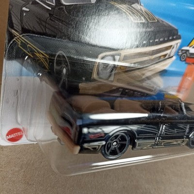 Hot Wheels Chevy 67 C10 Black Hot Trucks 2025 Short Card