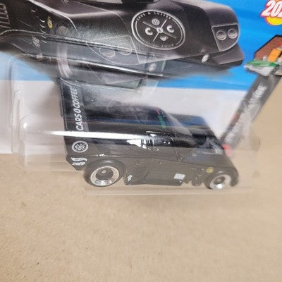 2026 Hot Wheels La Liebre Legends Tour Set White + Black Short Card