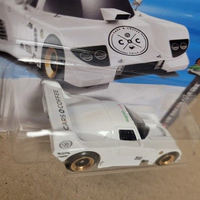 2026 Hot Wheels La Liebre Legends Tour Set White + Black Short Card