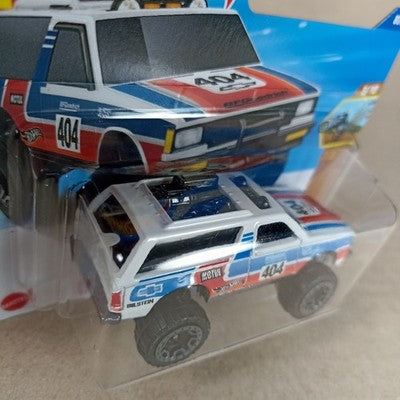2025 Hot Wheels Chevy Blazer 4x4 White HW Dirt Short Card
