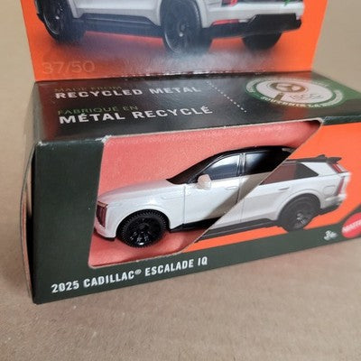 2025 Matchbox Moving Parts 2025 Cadillac Escalade IQ White 37 Card Not Perfect