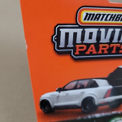 2025 Matchbox Moving Parts 2025 Cadillac Escalade IQ White 37 Card Not Perfect