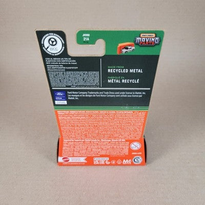 2026 Matchbox Moving Parts 2004 Ford Excursion Green #41 Card Damage
