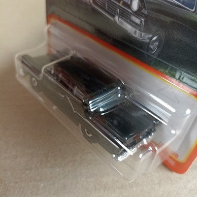 2022 Matchbox Ford Custom 300 Schwarz #