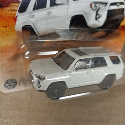 2025 Matchbox Toyota 4Runner Weiß #9 Short Card