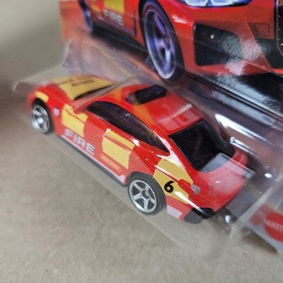 2026 Matchbox BMW i4 Police #74 Rot Gelb Short Card