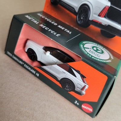 2025 Matchbox Moving Parts 2025 Cadillac Escalade IQ White 37