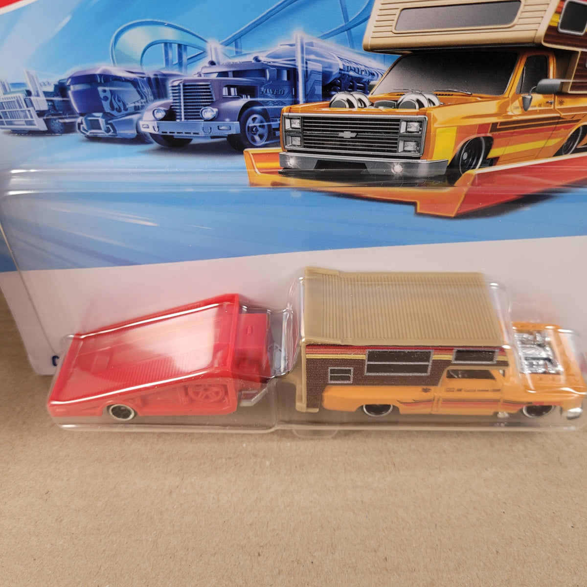 Hot Wheels Track Fleet Chevy Silverado Driftcation Mattel Diecast Truck (HYT56)