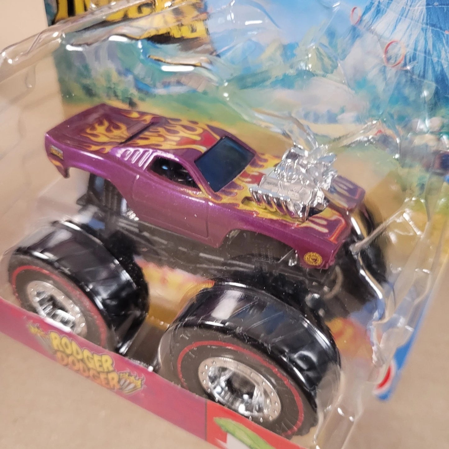 2021 Hot Wheels Monster Trucks Treasure Hunt Rodger Dodger Purple